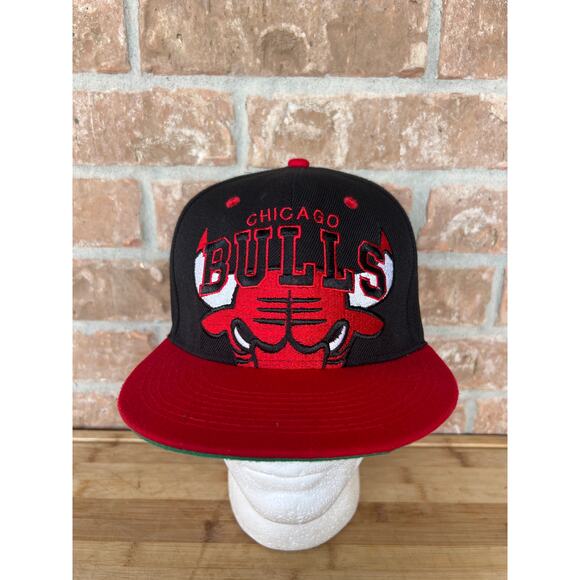 Chicago Bulls Hat Cap Snapback Hardwood Classics New Era NBA - Picture 1 of 9